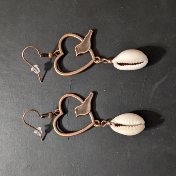 Copper Tone Heart and Bird with Cream Puka Shell Dangle Drop Statement Earrings - Picture 1 of 2